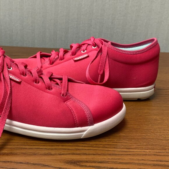 Reebok Skyscape Runaround Walking Shoe - Picture 5 of 12